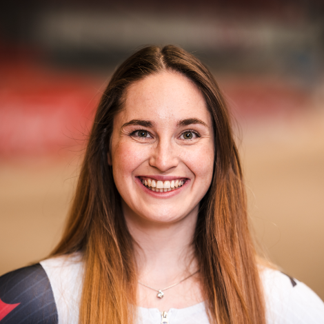Aline Seitz Kontakt Portrait